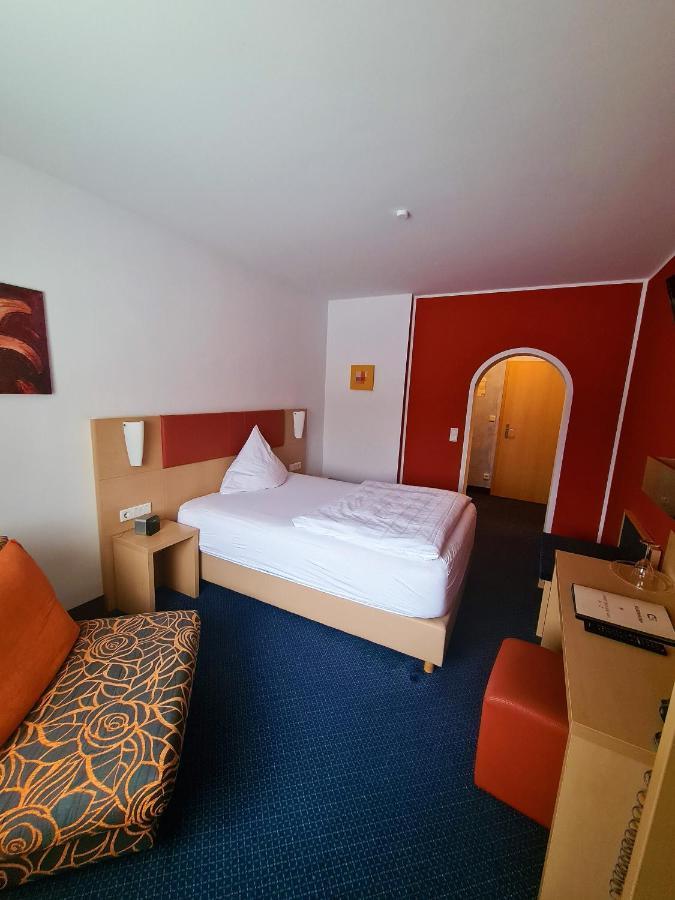 Hotel Silberhorn Norimberga Esterno foto