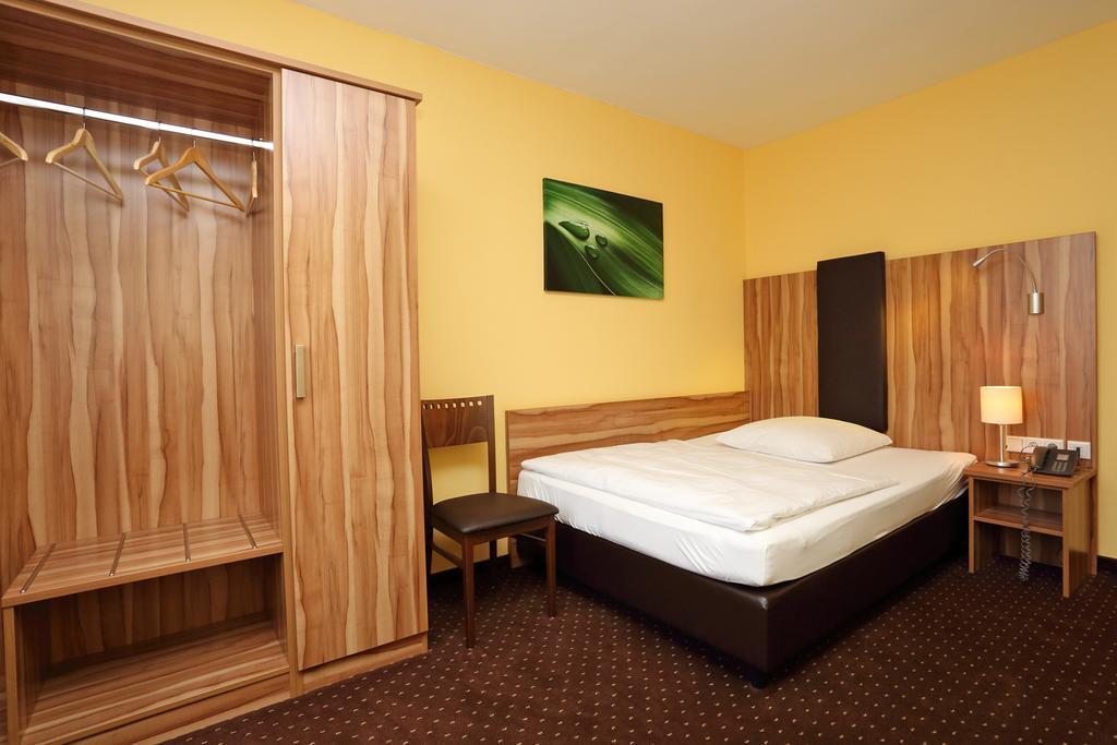 Hotel Silberhorn Norimberga Camera foto