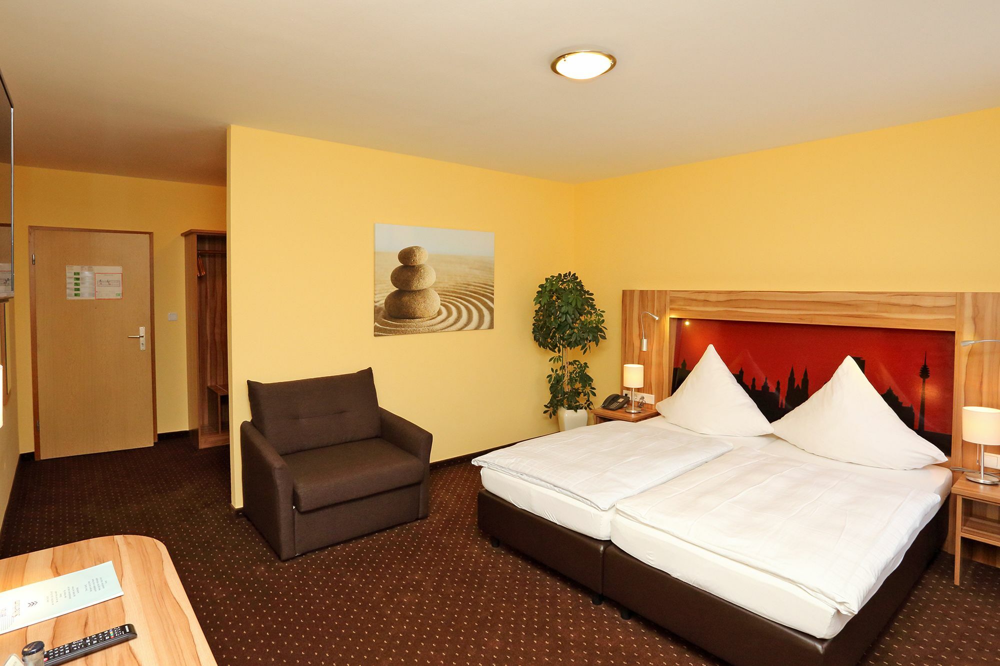 Hotel Silberhorn Norimberga Esterno foto